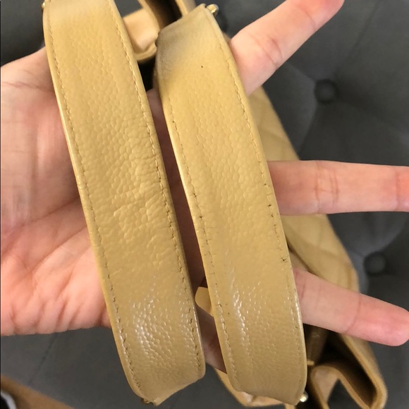 💯 % authentic Chanel handbag - Picture 3 of 11